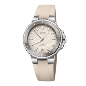 ORIS Aquis Date