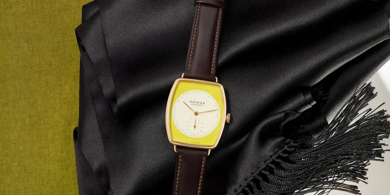 Nomos Glashütte Modell LUX bei Juwelier Mayer in Starnberg