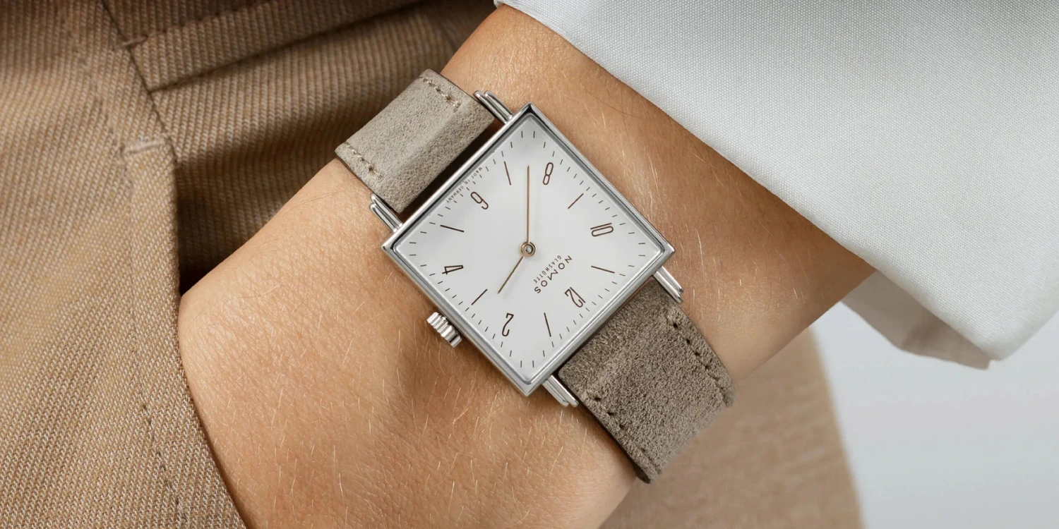 Nomos Glashütte Modell Tetra bei Juwelier Mayer in Starnberg