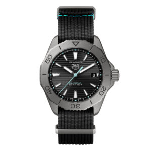 TAG HEUER AQUARACER PROFESSIONAL 200 SOLARGRAPH